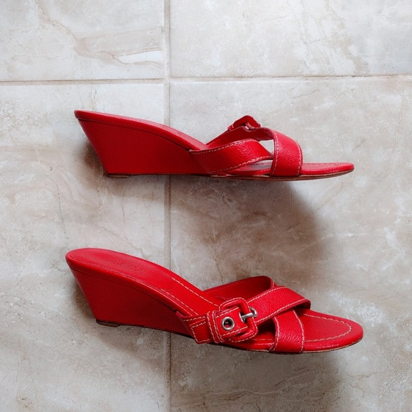 Prada Red Leather Buckle Wedge Slide Sandals v-day - Picture 3 of 5